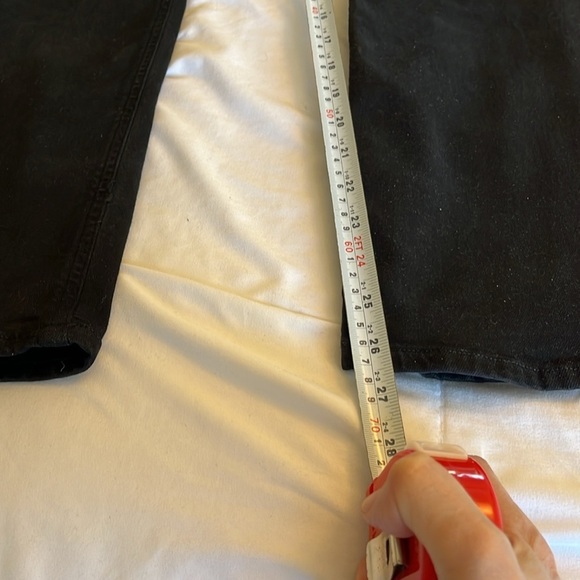 CITIZENS OF HUMANITY
ISOLA MID RISE CROPPED
BOOT JEAN Black Size 30 - Picture 16 of 17